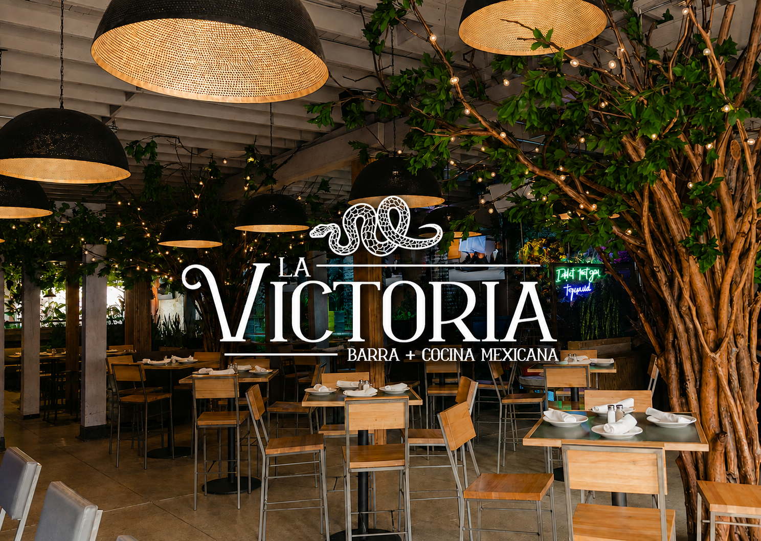 LA VICTORIA BARRA + COCINA MEXICANA interior